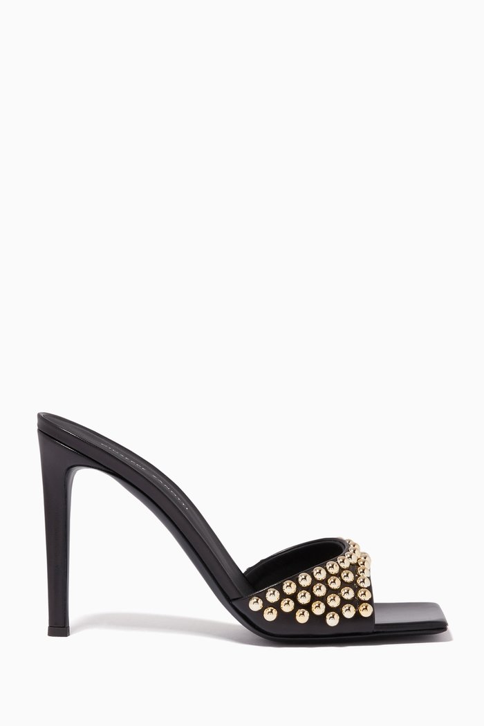

Vanilla 105 Studded Sandals in Leather, Black
