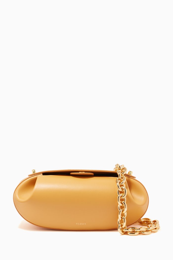 

Baton Shoulder Bag in Leather, Neutral