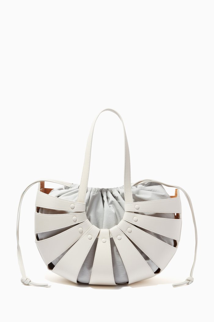 

The Shell Shoulder Bag in Calfskin, White