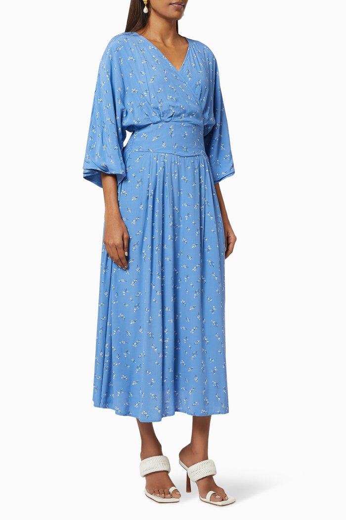 

Yasesla Midi Dress in Viscose, Blue