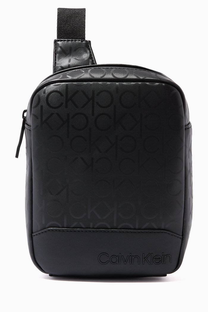 

Essentials Waistbag in Recycled Polyester, Black