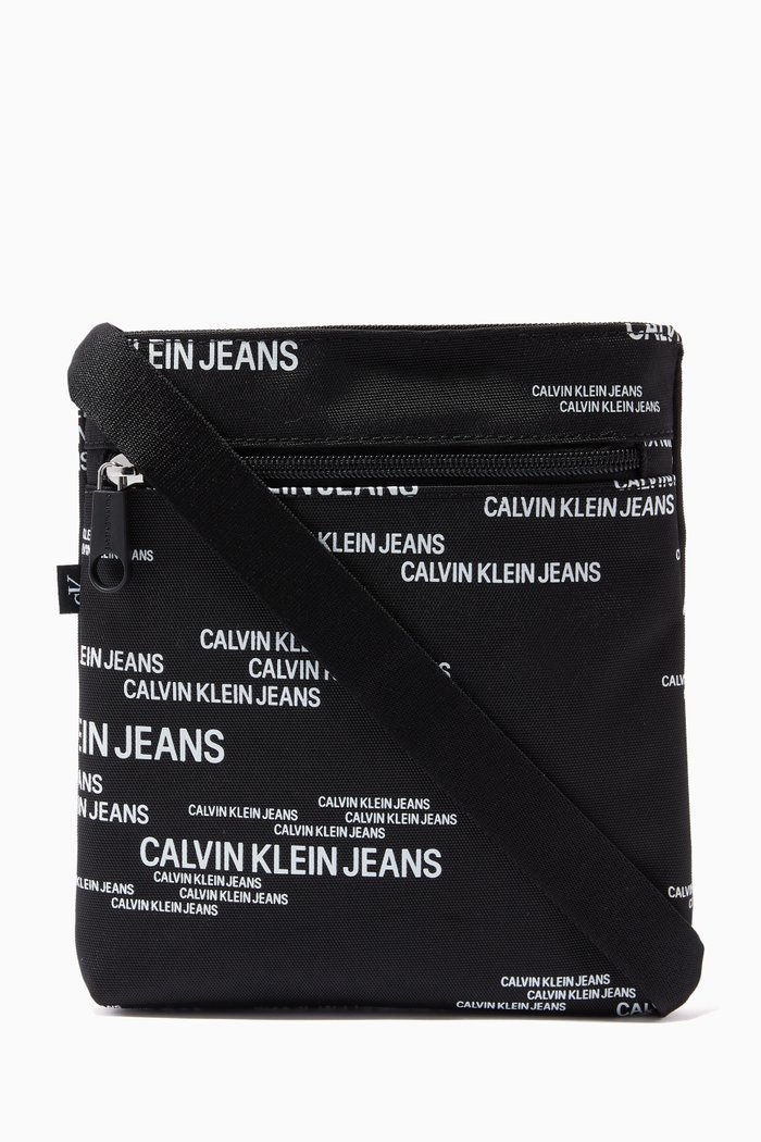 

Small Flat Crossbody Bag in Recycled Polyester, Black