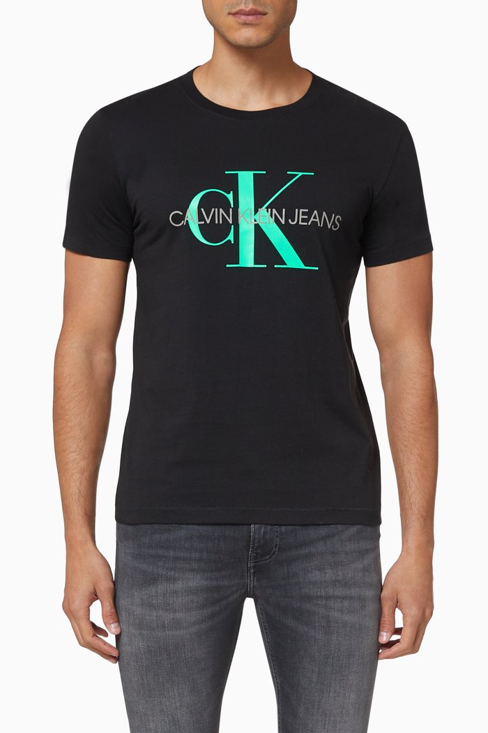 

Essentials Monogram T-Shirt in Organic Cotton, Black