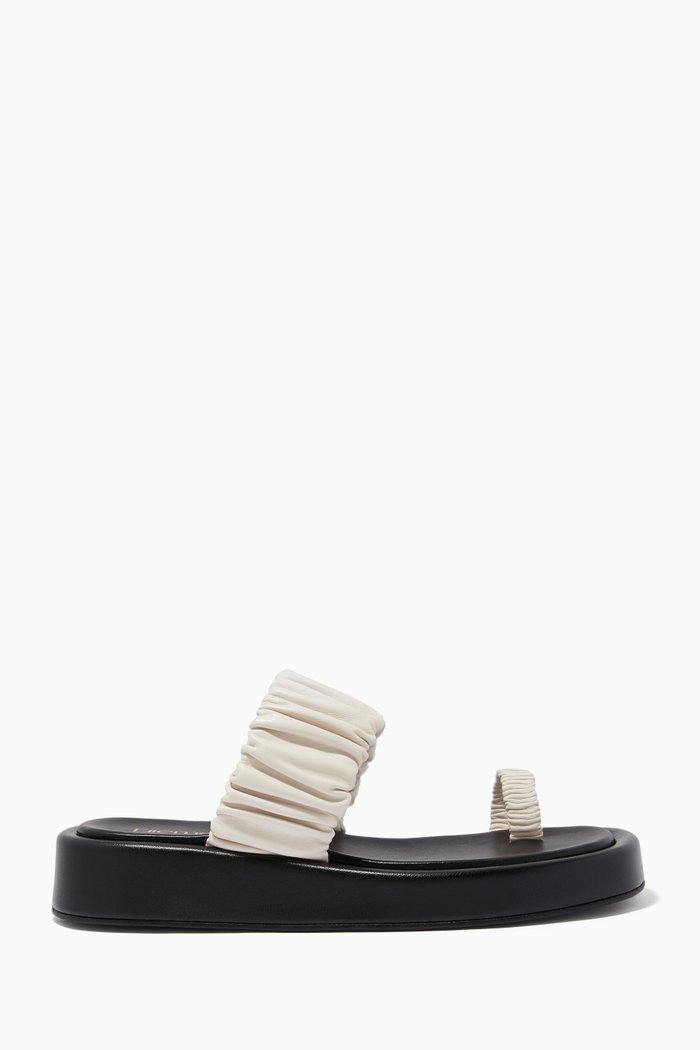 

Amor Platform Sandals in Leather, Black