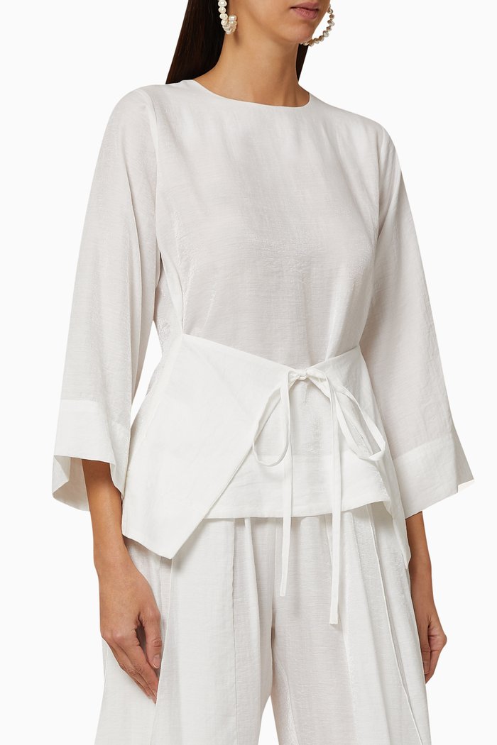 

Self-Tie Layers Top, Neutral