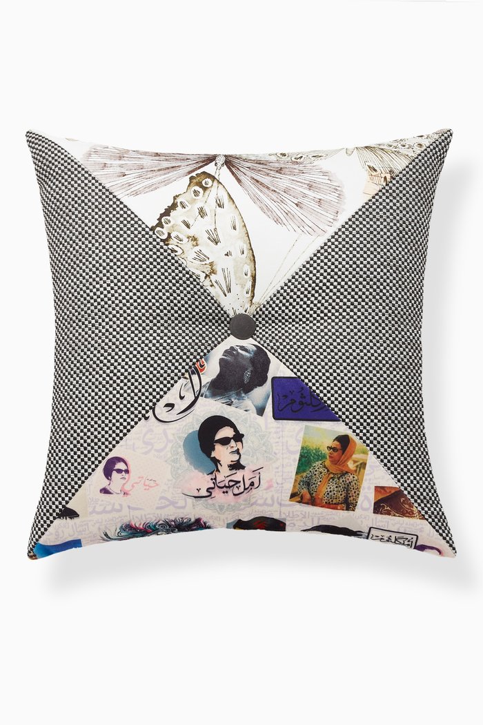 

Karen Cushion, 50 x 50, Multicolour