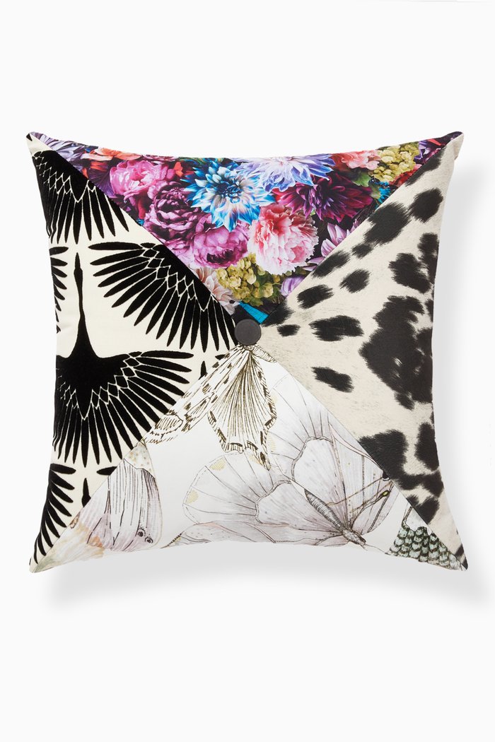 

Karen Cushion, 50 x 50, Multicolour