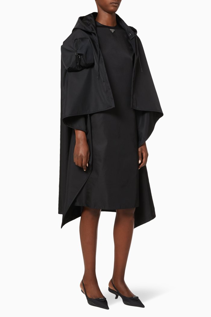 

Triangle Logo Re-Nylon Gabardine Cape, Black