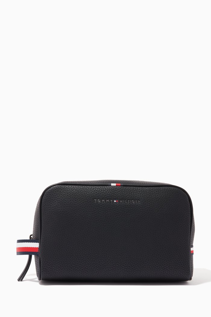 

Essential Wash Bag in Faux Leather, Black