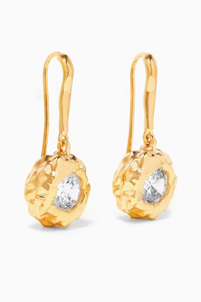 

Feminine Waves Dangling Earrings with Crystals in 18kt Gold-plated Brass