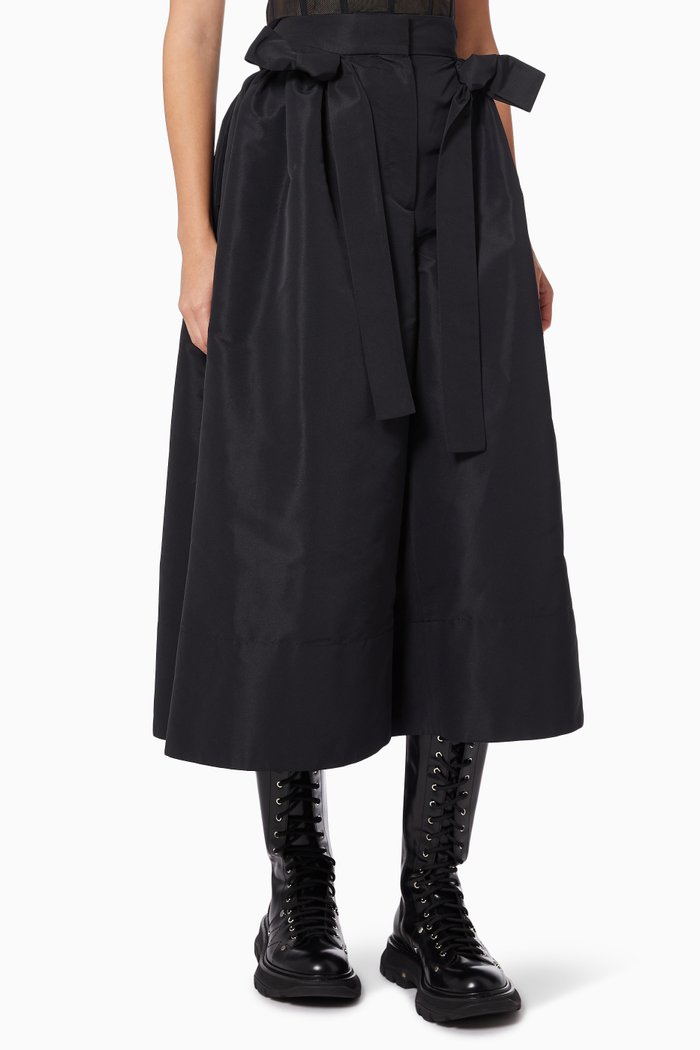 

Exploded Ribbon Tie Culottes in Polyfaille, Black