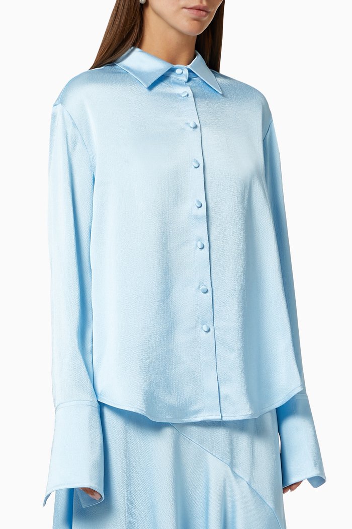 

Lana Shirt in Silky Acetate, Blue