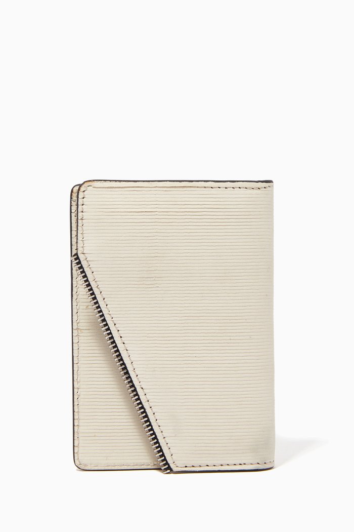 

Small Avant Ripped Wallet in Leather, White