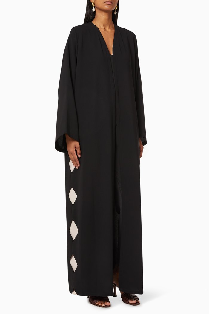 

Diamond Cut-Out Crêpe Abaya, Black