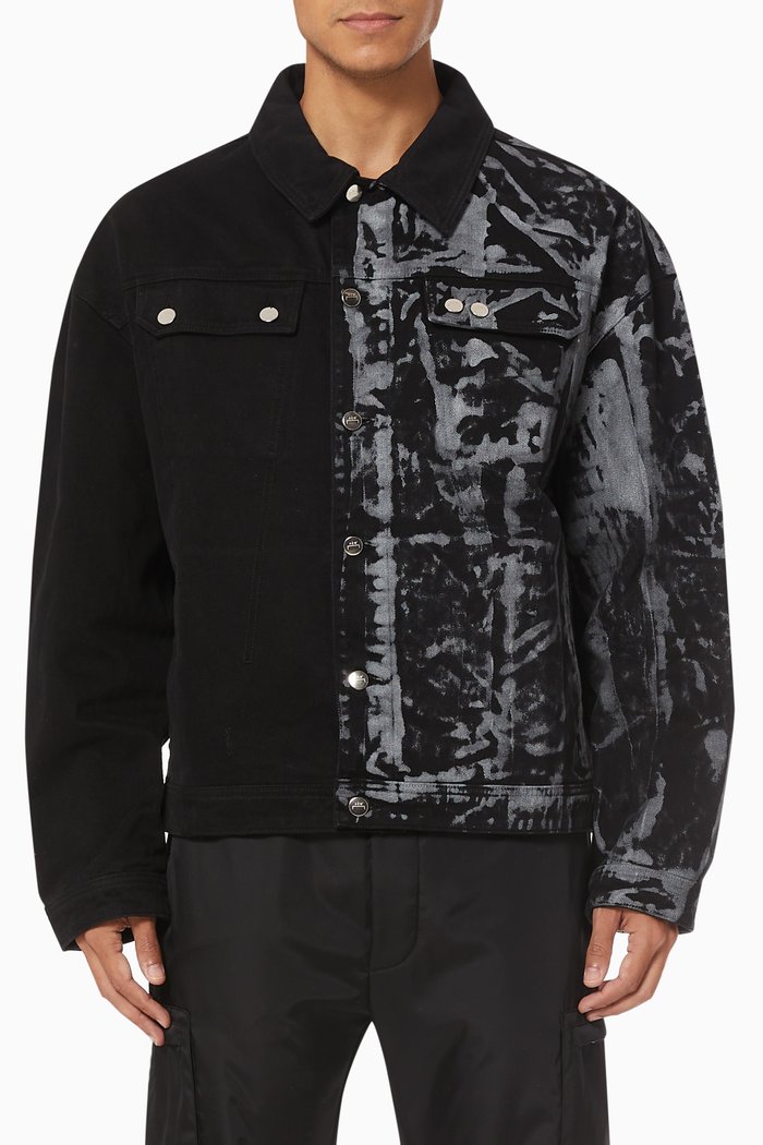 

Pigment Trucker Jacket in Denim, Black