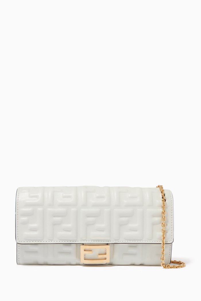 

Continental Wallet on Chain in FF-Embossed Leather, White