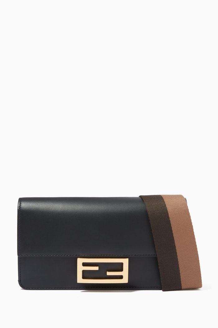 

Flat Baguette Mini Shoulder Bag in Calf Leather, Black