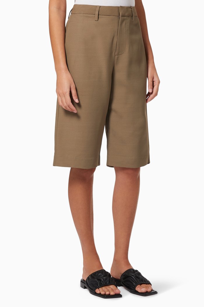 

Knee Length Shorts in Viscose Wool, Brown