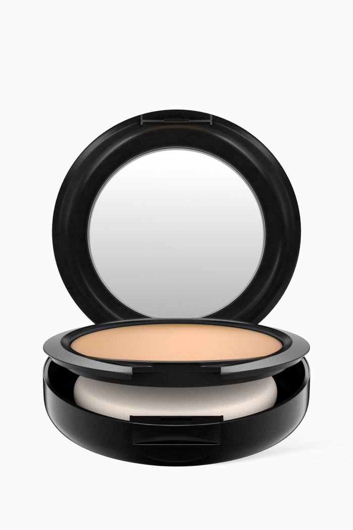 C4 Studio Fix Powder Plus Foundation, 15g, Colourless