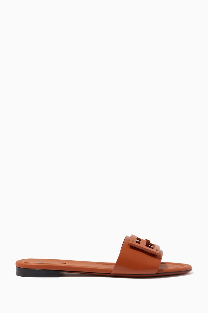 

Signature FF Baguette Slides in Leather, Brown