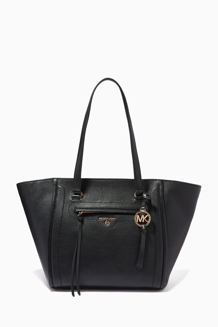 

Medium Carine Tote Bag in Pebbled Leather, Black