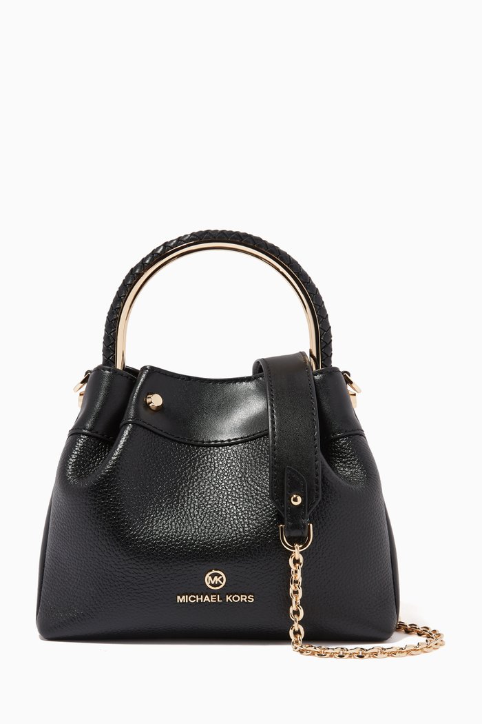 

Small Bucket Shoulder Bag in Pebbled Leather, Black