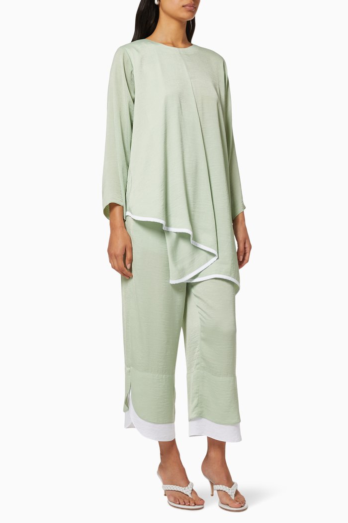 

Asymmetric Crepe Top & Pants Travel Set, Green