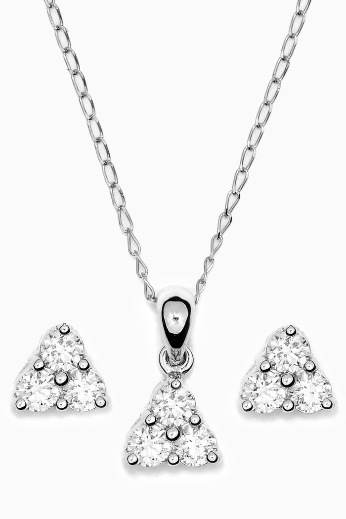 

Classic Diamond Set in 18kt White Gold