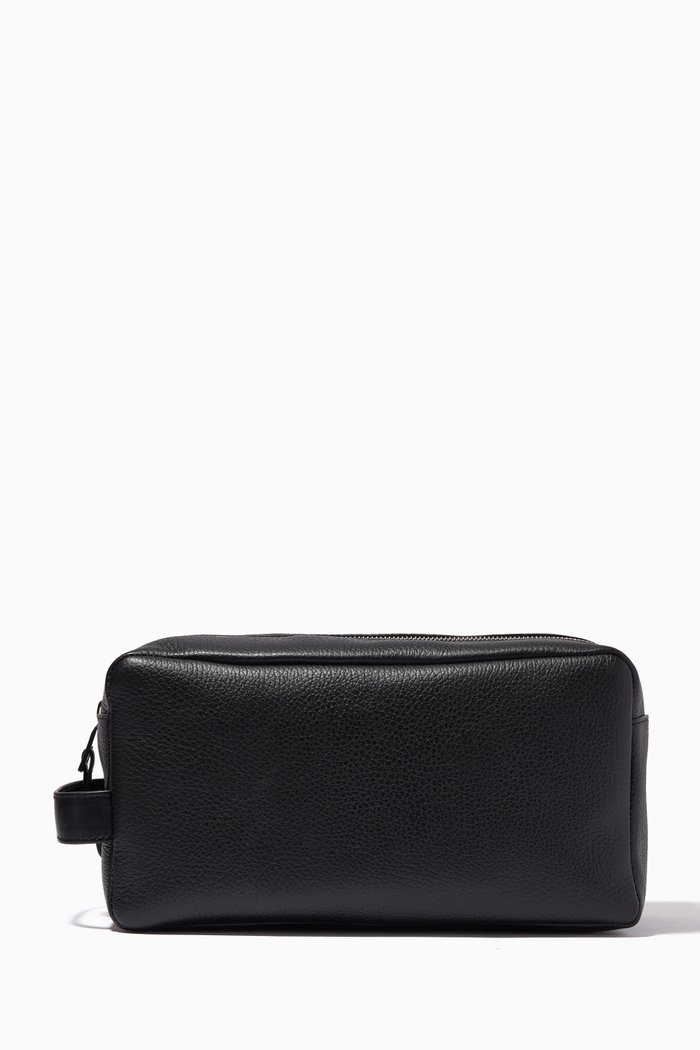 

360 Compact Beauty Case in Tumbled Calfskin, Black