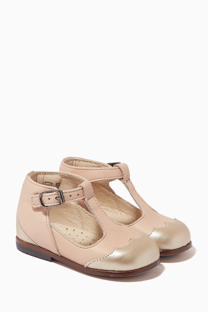 

Dione Sandals in Leather, Neutral