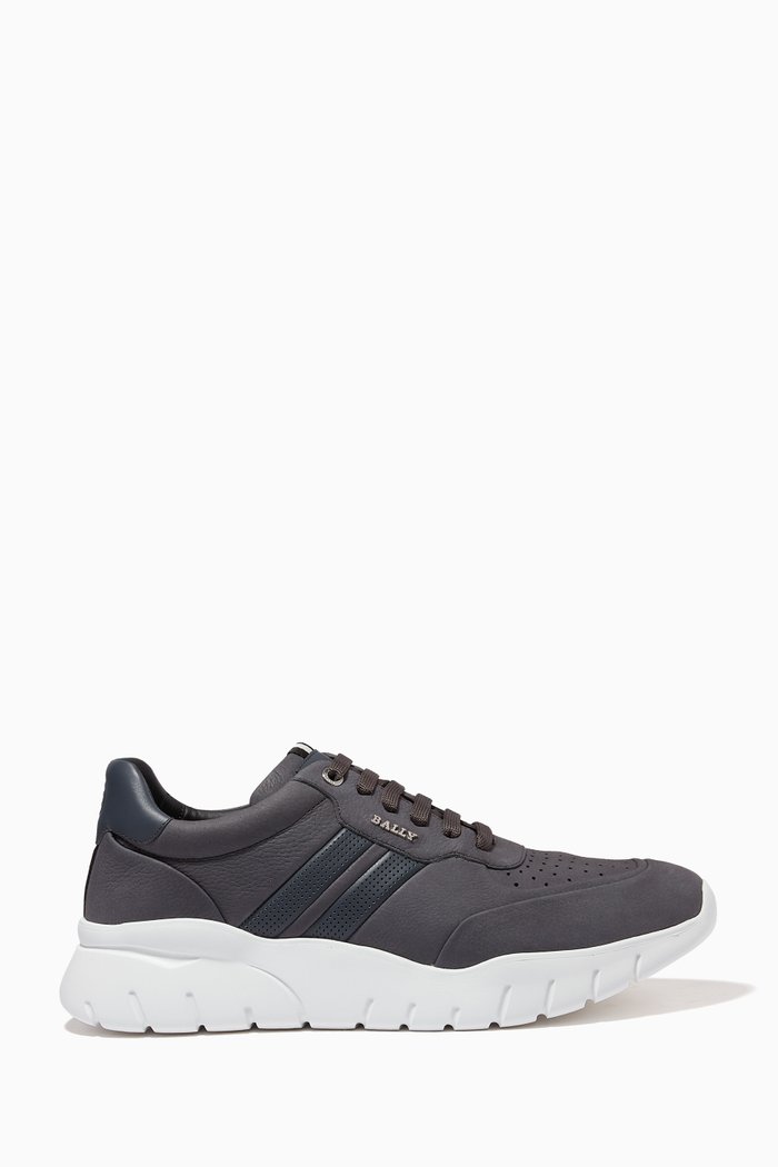 

Bison Sneakers in Leather, Grey