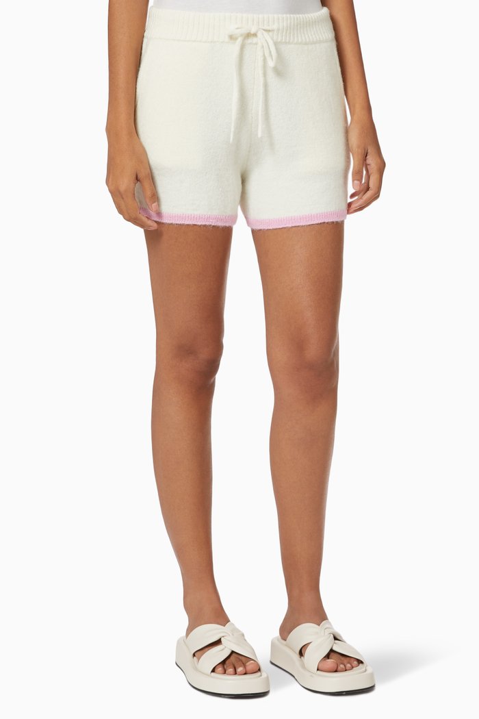 

Harriet Shorts in Alpaca, Neutral