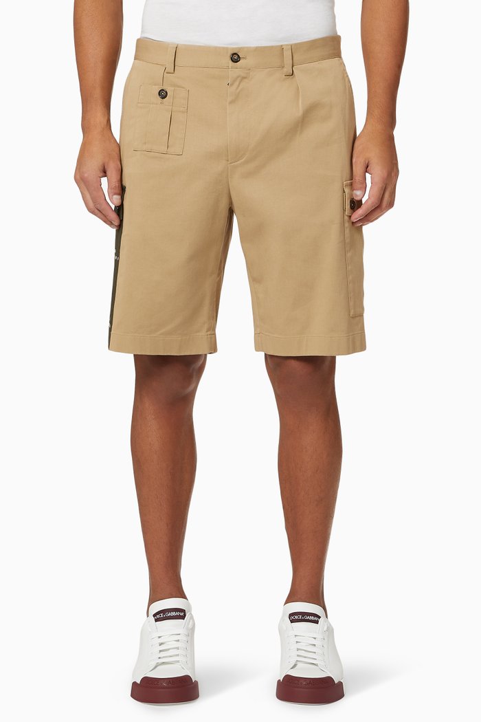 Shorts with Cargo Pockets in Stretch Cotton Drill, Neutral