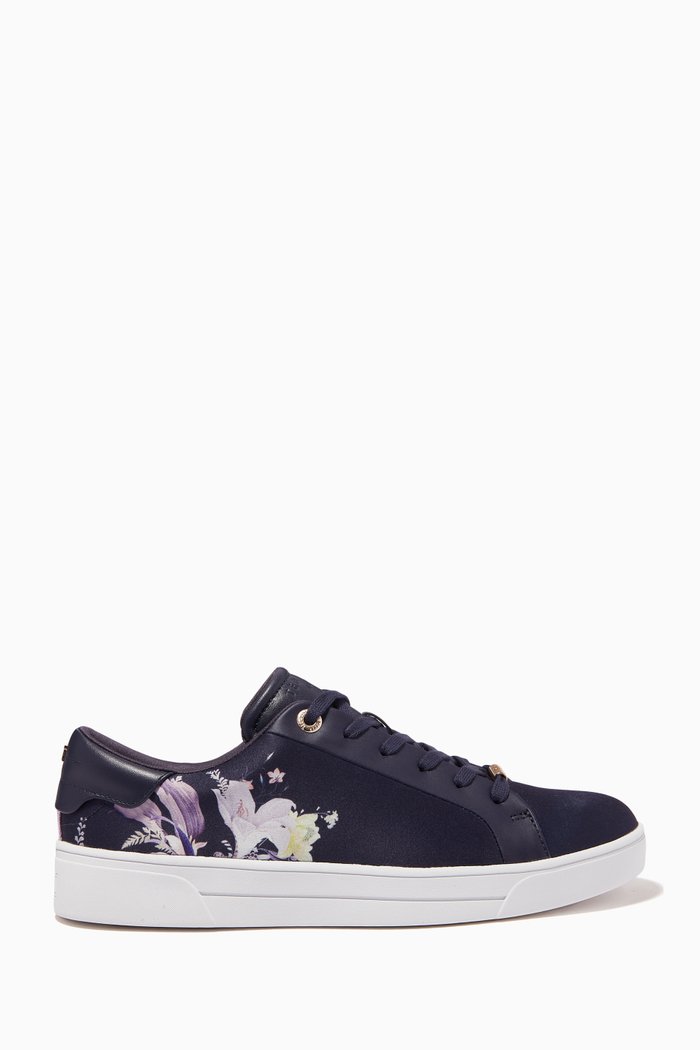 

Delylan Trainers in Decadence-print Satin, Blue