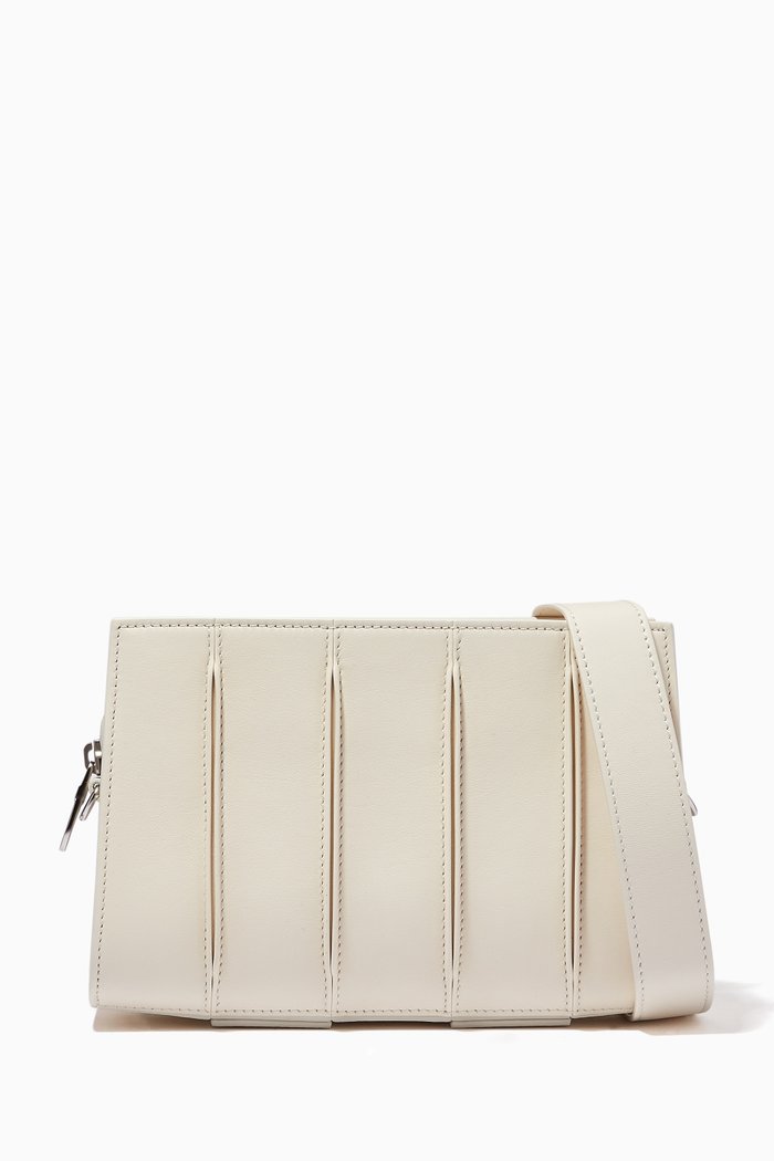

Whitc Crossbody Bag in Leather, White