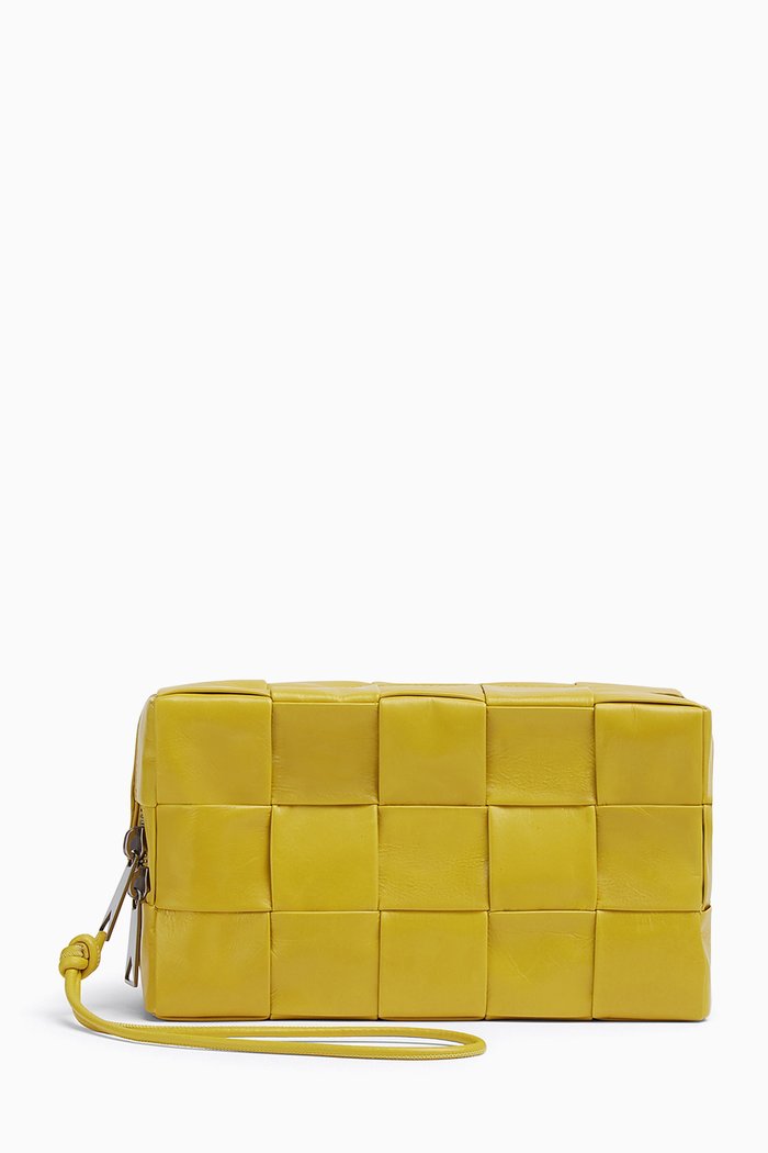 

Wash Bag in Intrecciato Paper Calf, Yellow