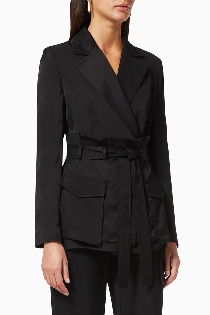 

Detailed Blazer with Belt, Black