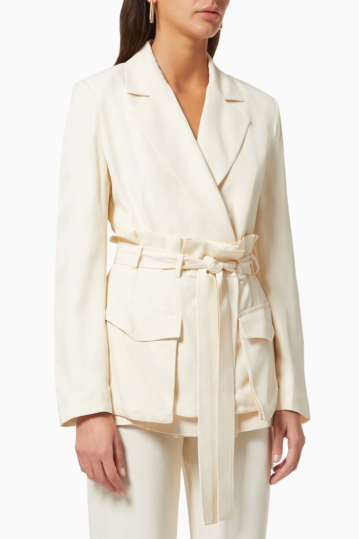 

Detailed Blazer with Belt, Neutral