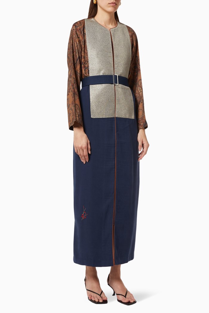 

Textured Belted Abaya in Tencel, Multicolour