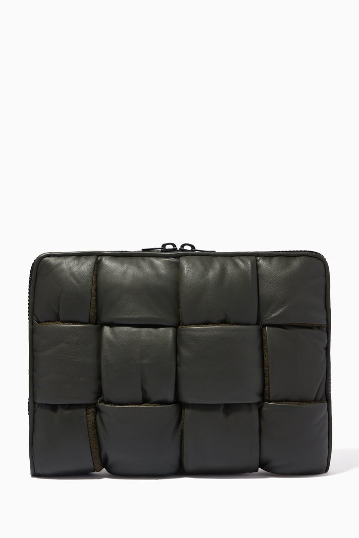 

Document Case in Padded Intrecciato Hydrology Calfskin, Green