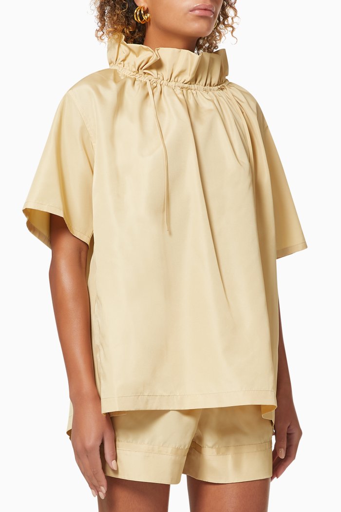 

Ruffled Neck Top in Taffeta, Neutral