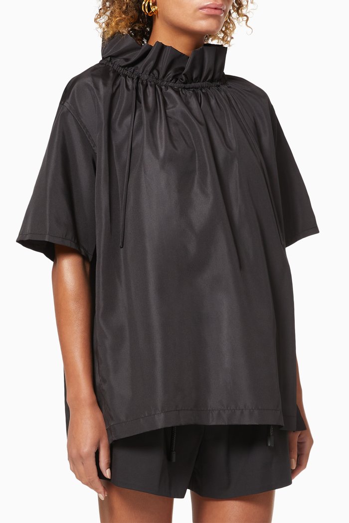 

Ruffled Neck Top in Taffeta, Black