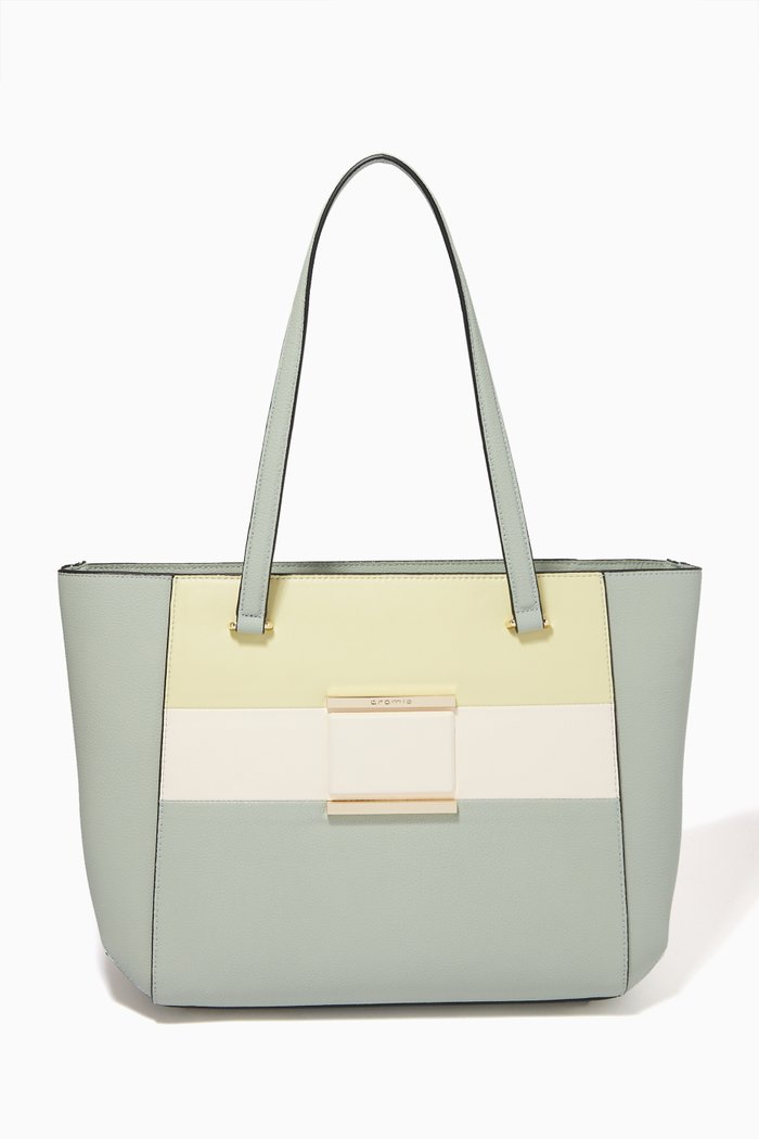 

Marina Shopping Bag in Calfskin Leather, Blue