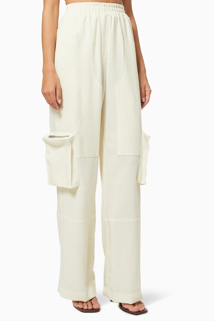 

Cargo Trousers in Pearl Crepe, Neutral
