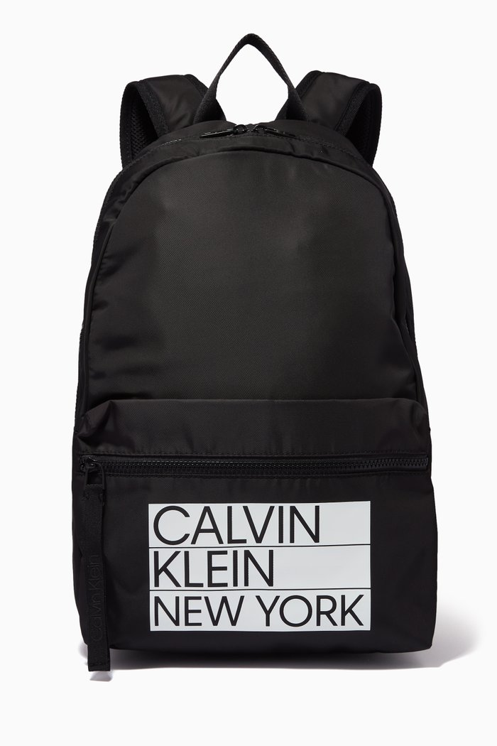 

Round Backpack in Canvas, Black