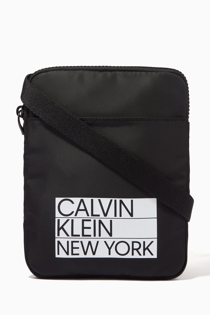 

Crossbody Bag in Canvas, Black