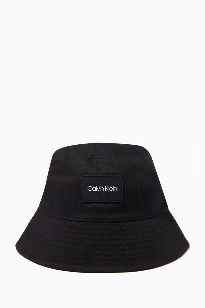 

Essential Logo Patch Bucket Hat in Cotton Twill, Black