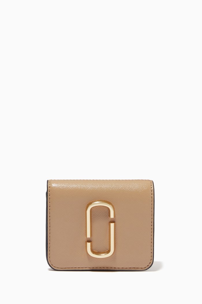 

The Snapshot Compact Wallet in Leather, Neutral