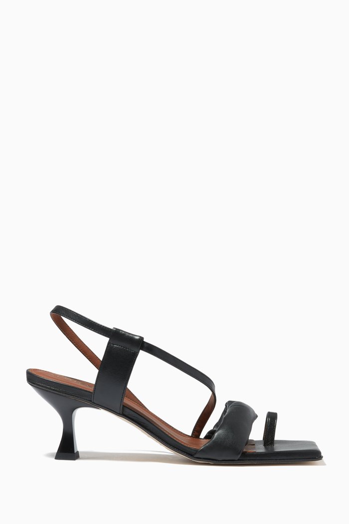 

Asymmetric Strap Sandals in Leather, Black
