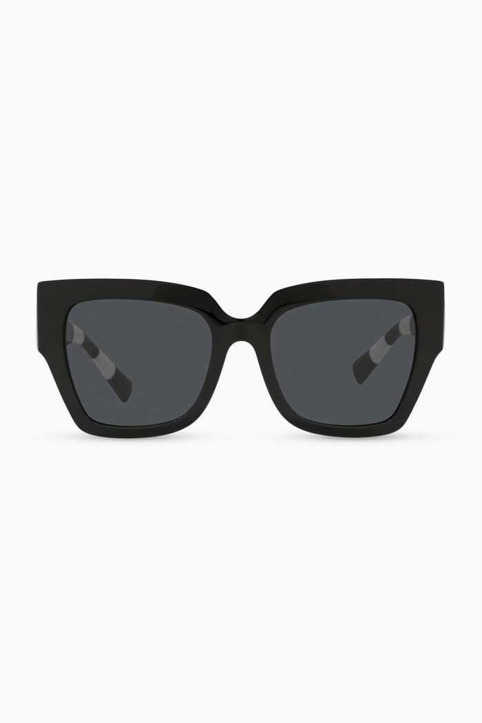 

Valentino Garavani VLOGO Cat-Eye Sunglasses in Acetate, Black
